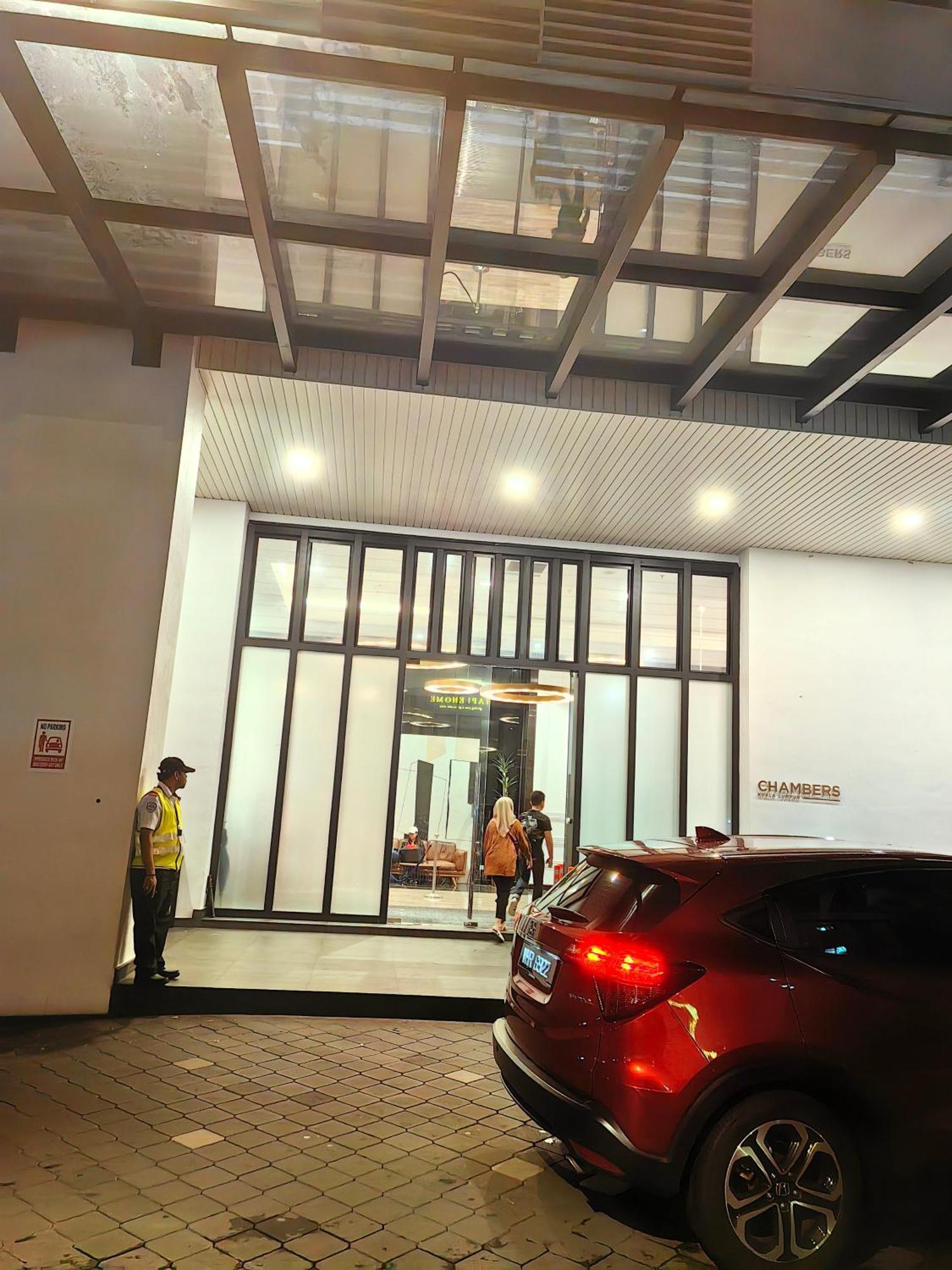 Chambers Klcc By Purple Orchid * Kuala Lumpur